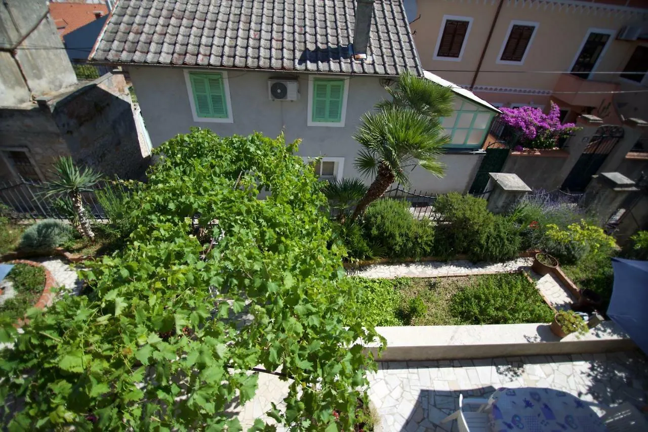 Apartment Apartmani Loreta Mali Lošinj